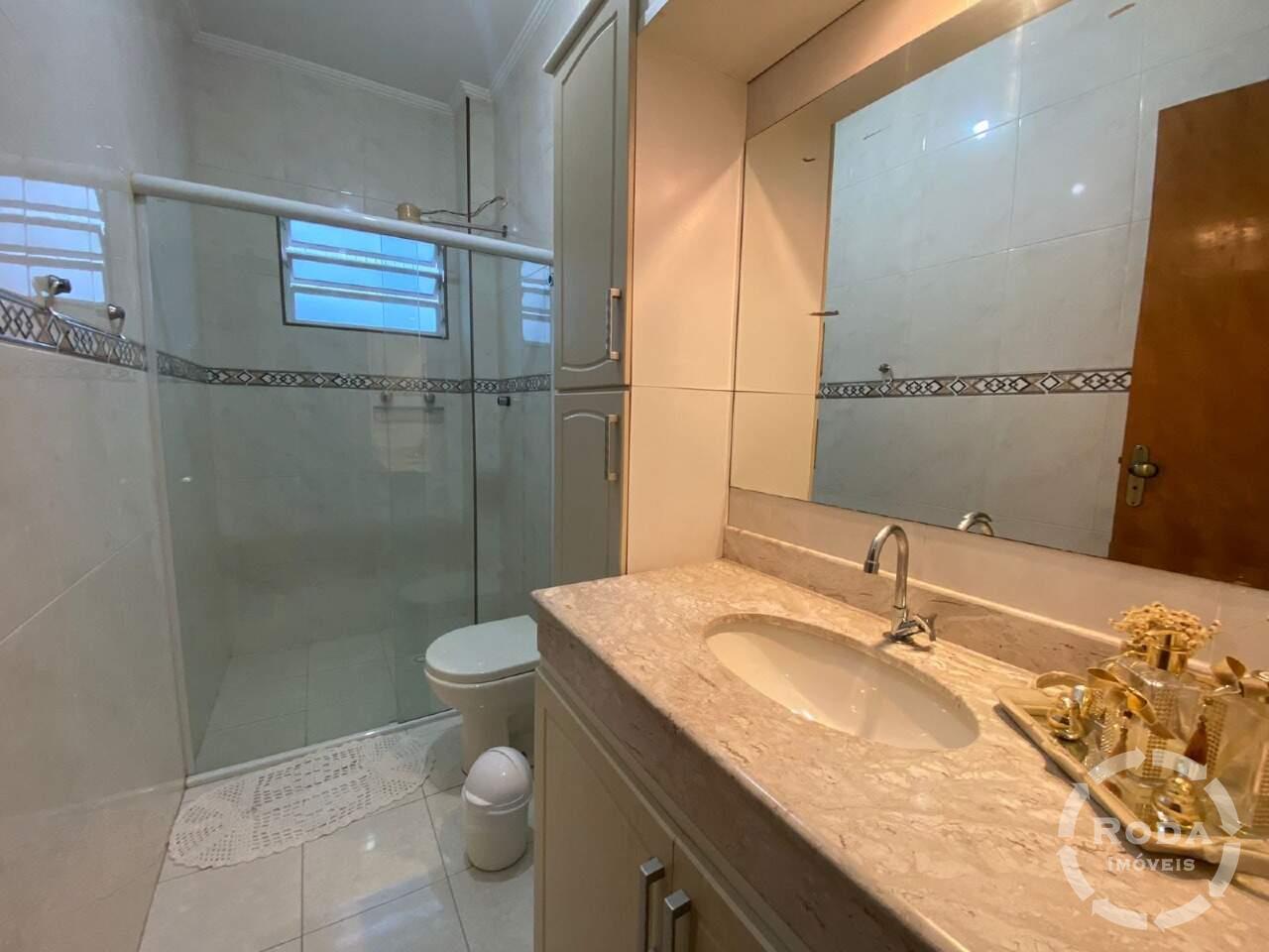 Casa à venda no Embaré: 