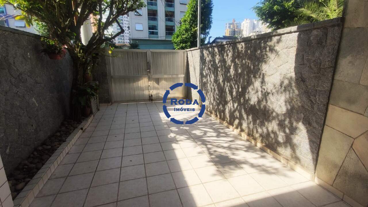 Casa à venda no Ponta da Praia: 