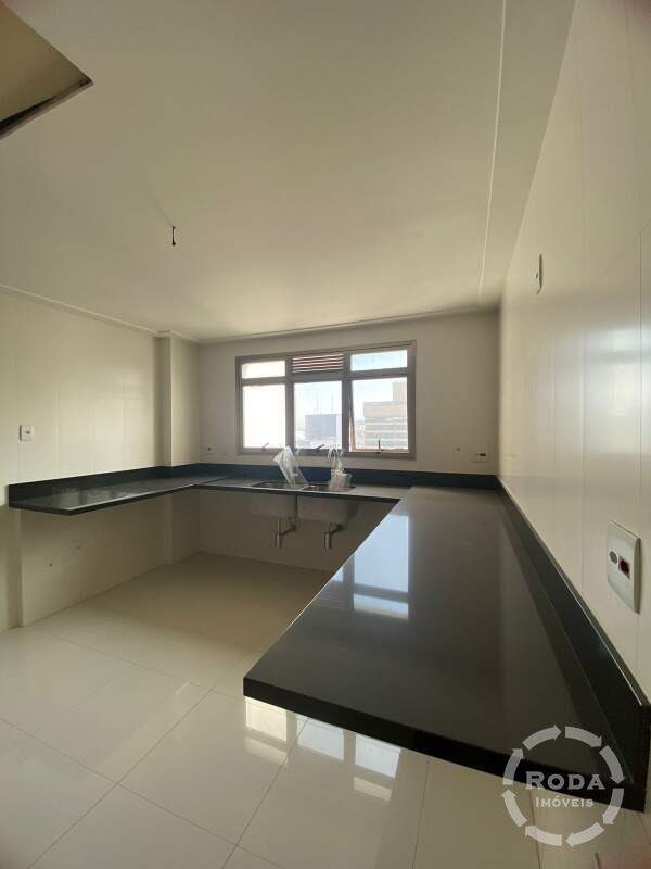 Apartamento à venda no Ponta da Praia: 