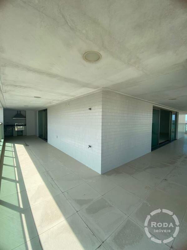 Apartamento à venda no Ponta da Praia: 