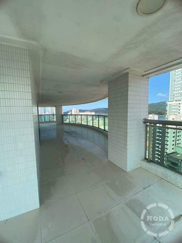 Apartamento à venda no Ponta da Praia: 