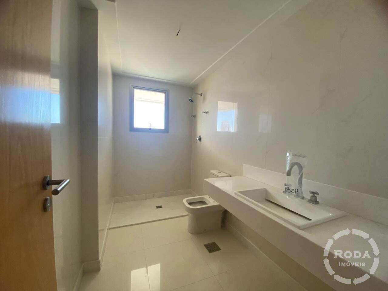 Apartamento à venda no Ponta da Praia: 