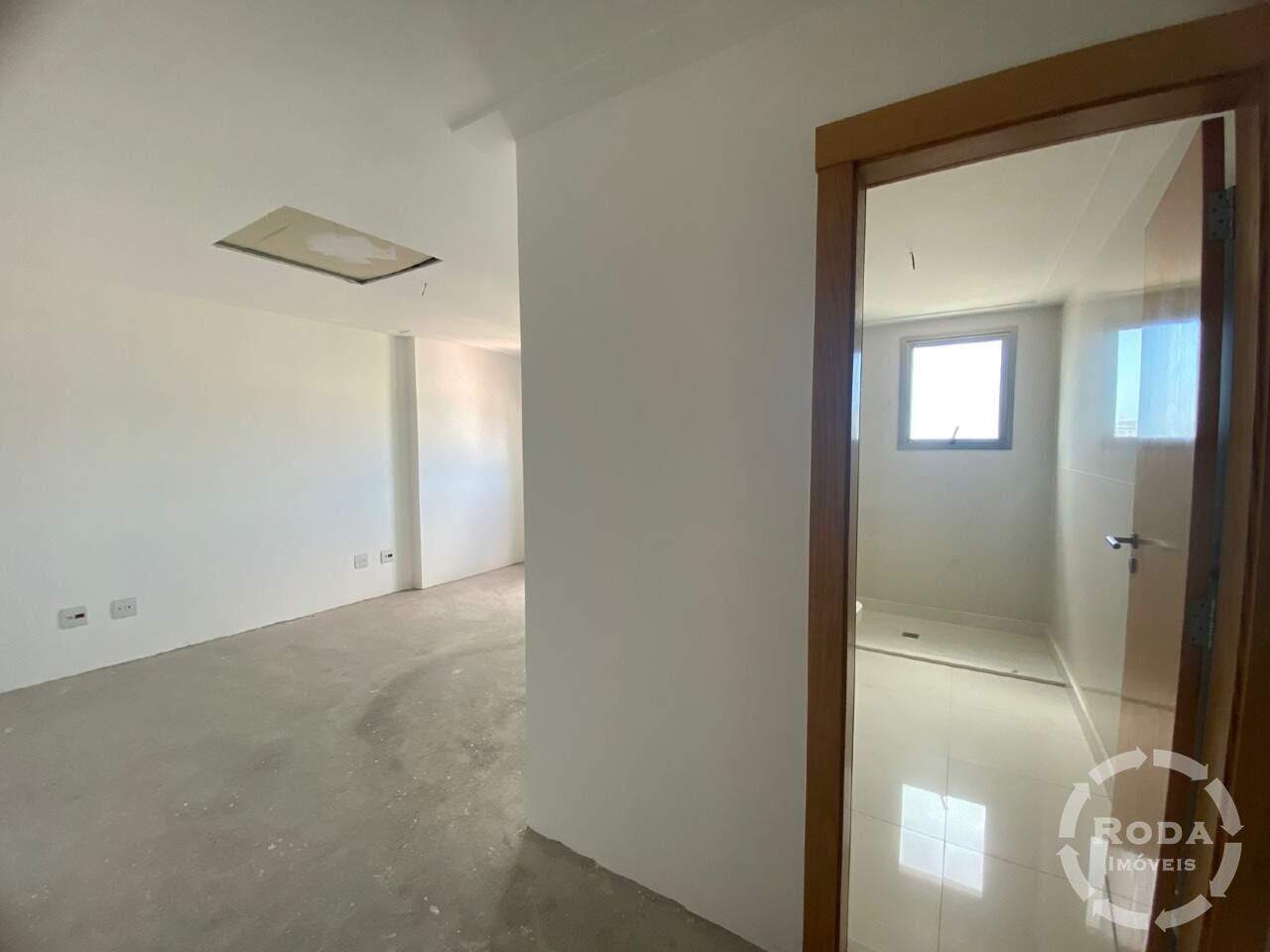 Apartamento à venda no Ponta da Praia: 