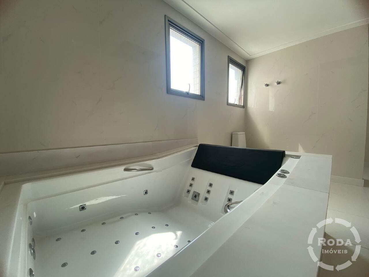 Apartamento à venda no Ponta da Praia: 