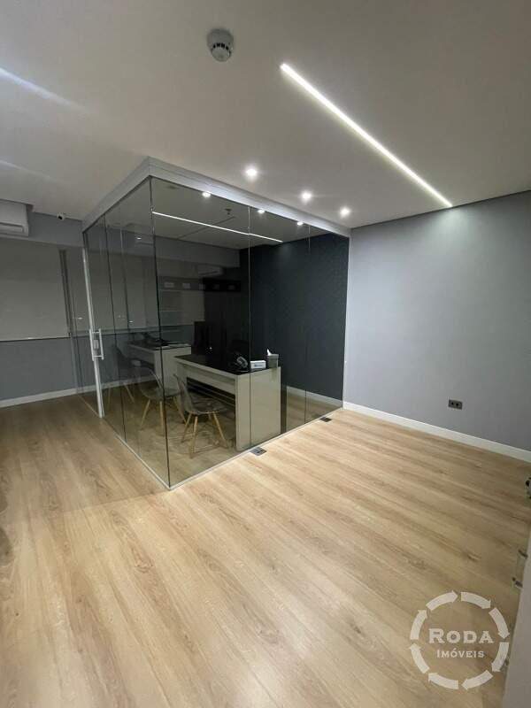 Sala à venda no Centro: 
