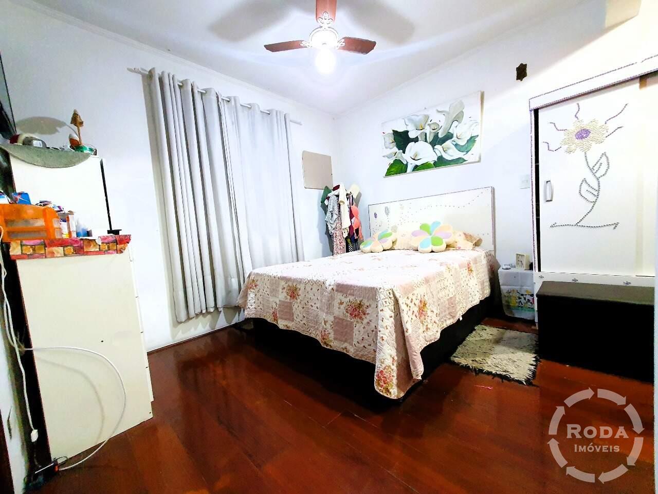 Casa à venda no Embaré: 