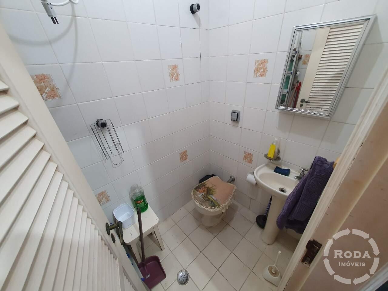 Casa à venda no Embaré: 