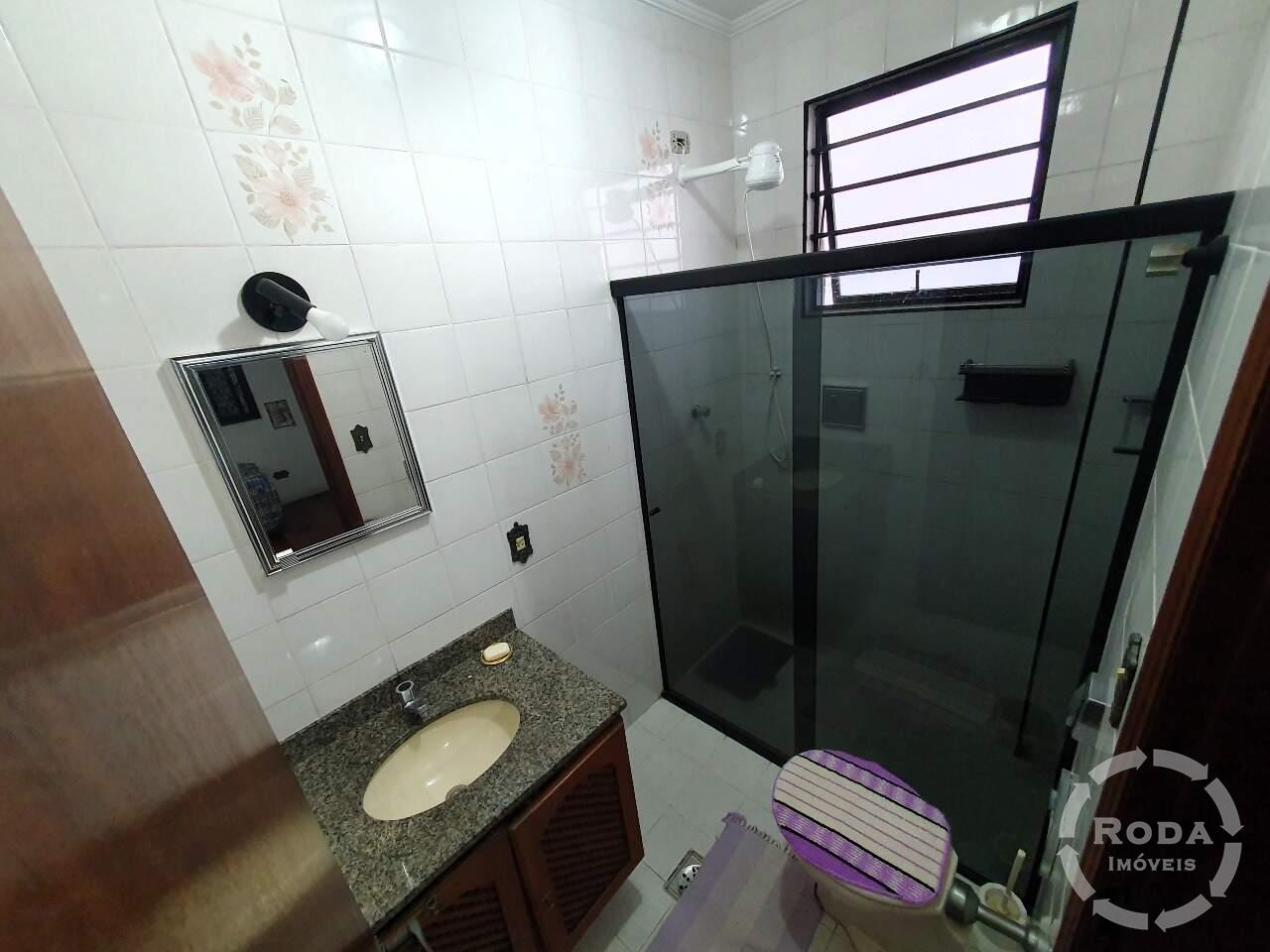 Casa à venda no Embaré: 