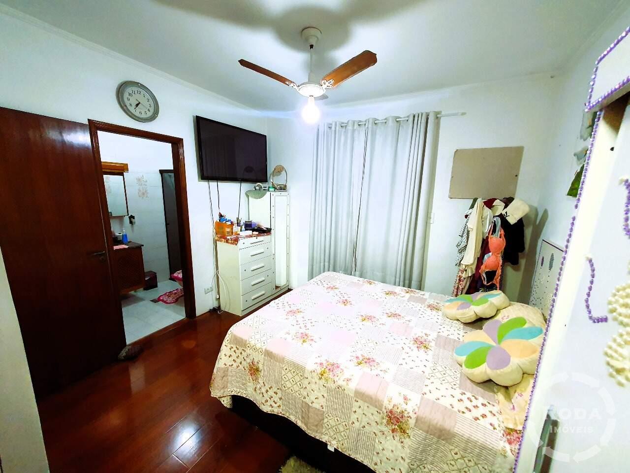 Casa à venda no Embaré: 