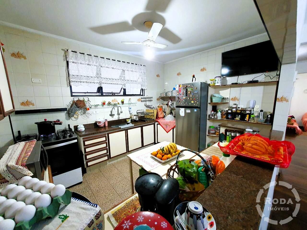 Casa à venda no Embaré: 