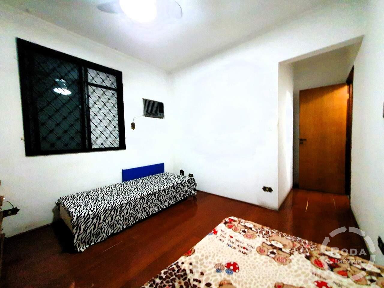 Casa à venda no Embaré: 