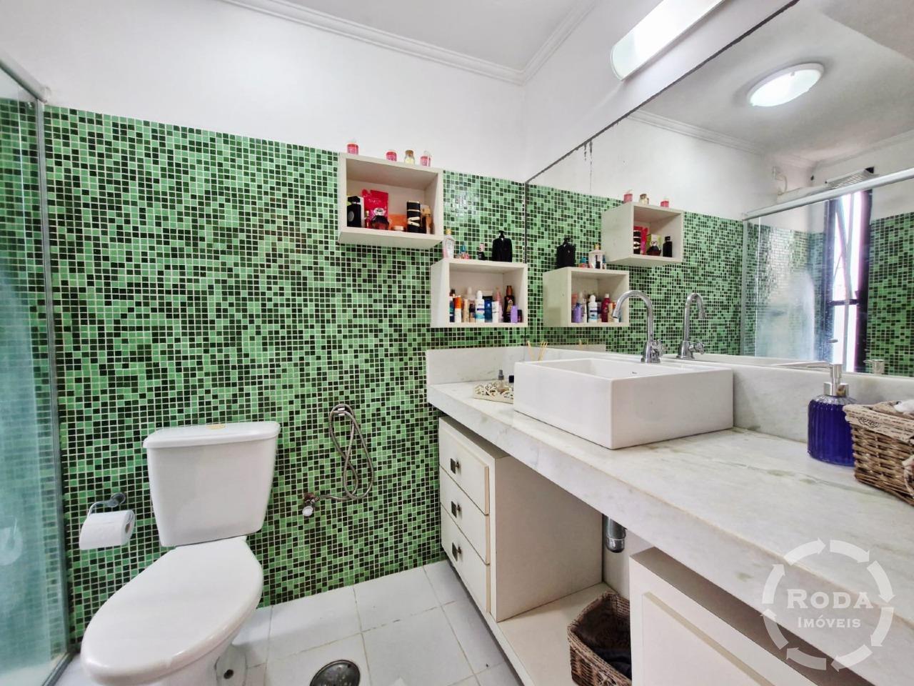 Apartamento à venda no Embaré: WC SUÍTE 1