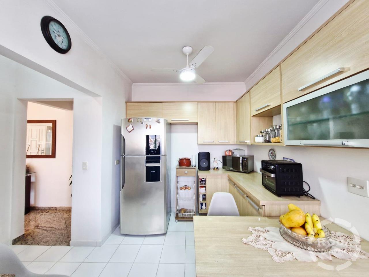 Apartamento à venda no Embaré: COZINHA