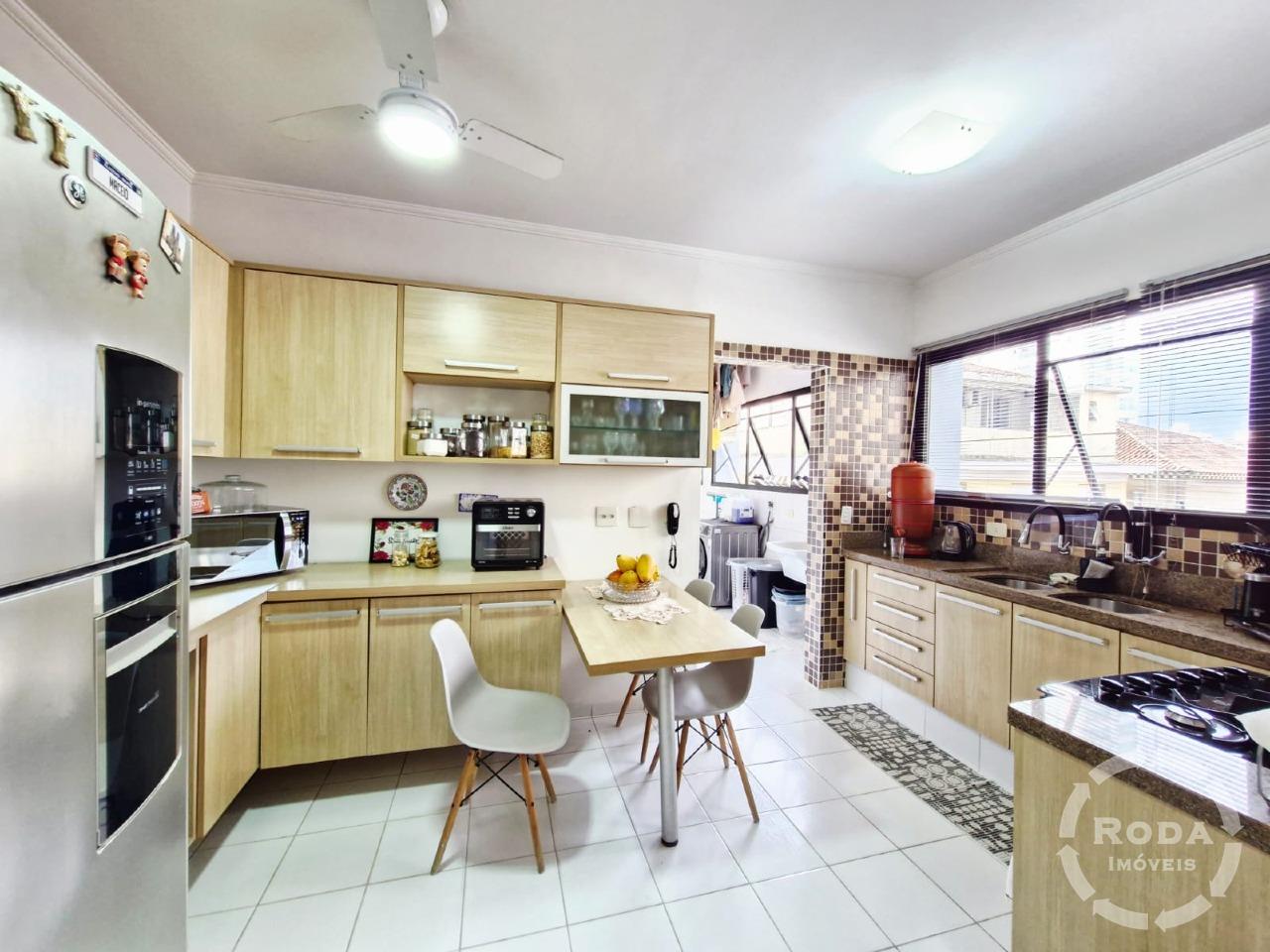 Apartamento à venda no Embaré: COZINHA