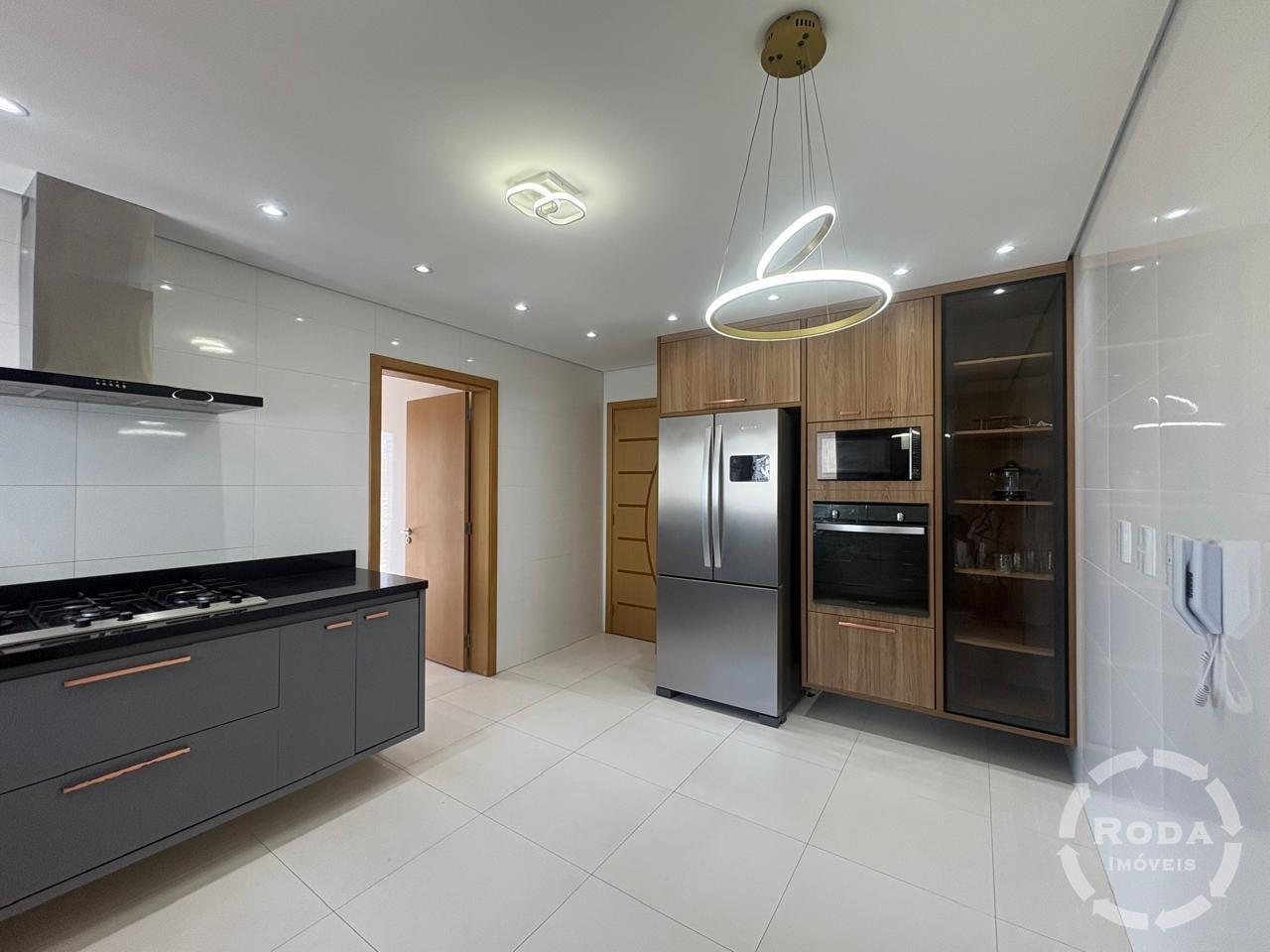 Apartamento à venda no Ponta da Praia: 