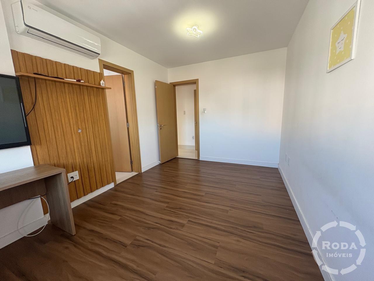 Apartamento à venda no Ponta da Praia: 