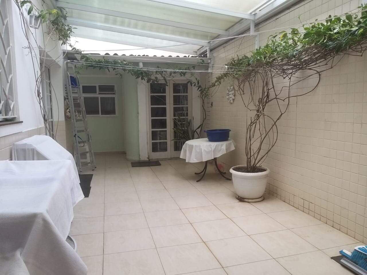 Casa à venda no Boqueirão: Quintal