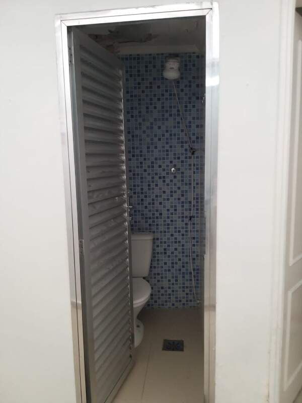 Casa à venda no Boqueirão: WC de Serviço