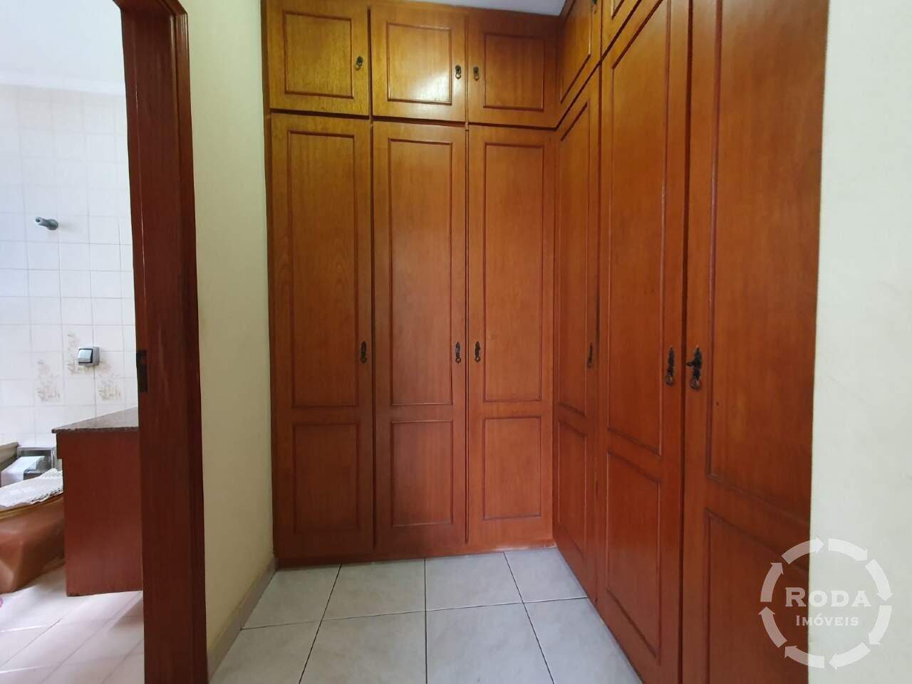 Apartamento à venda no Ponta da Praia: 