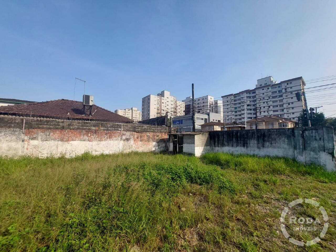 Terreno à venda no Macuco: 