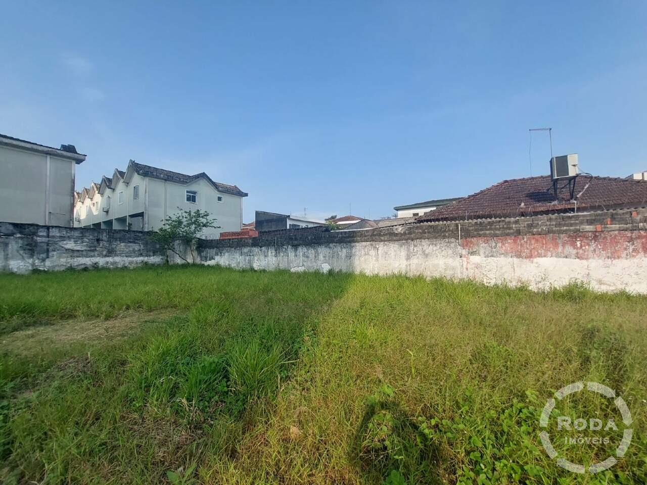 Terreno à venda no Macuco: 
