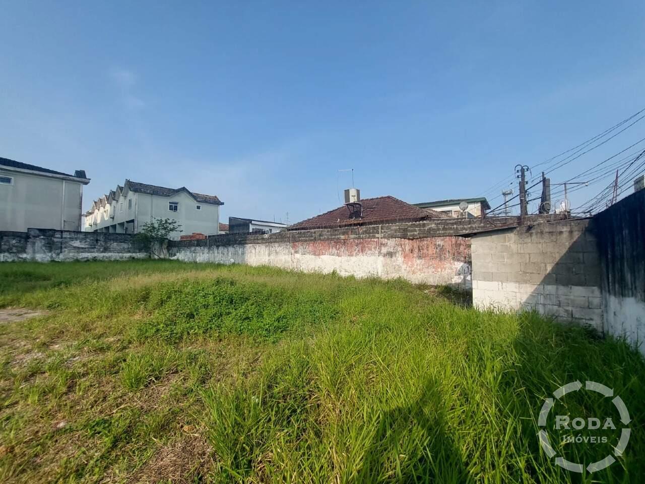 Terreno à venda no Macuco: 