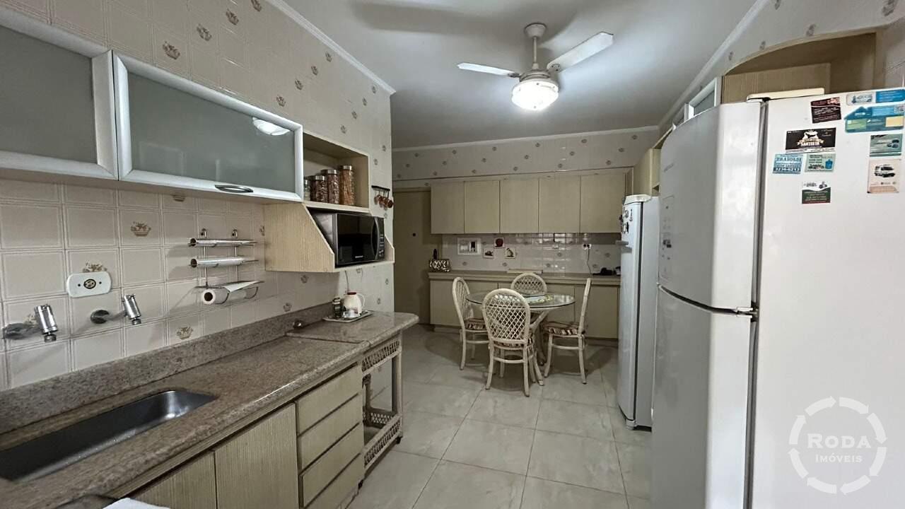 Cobertura à venda no Aparecida: 