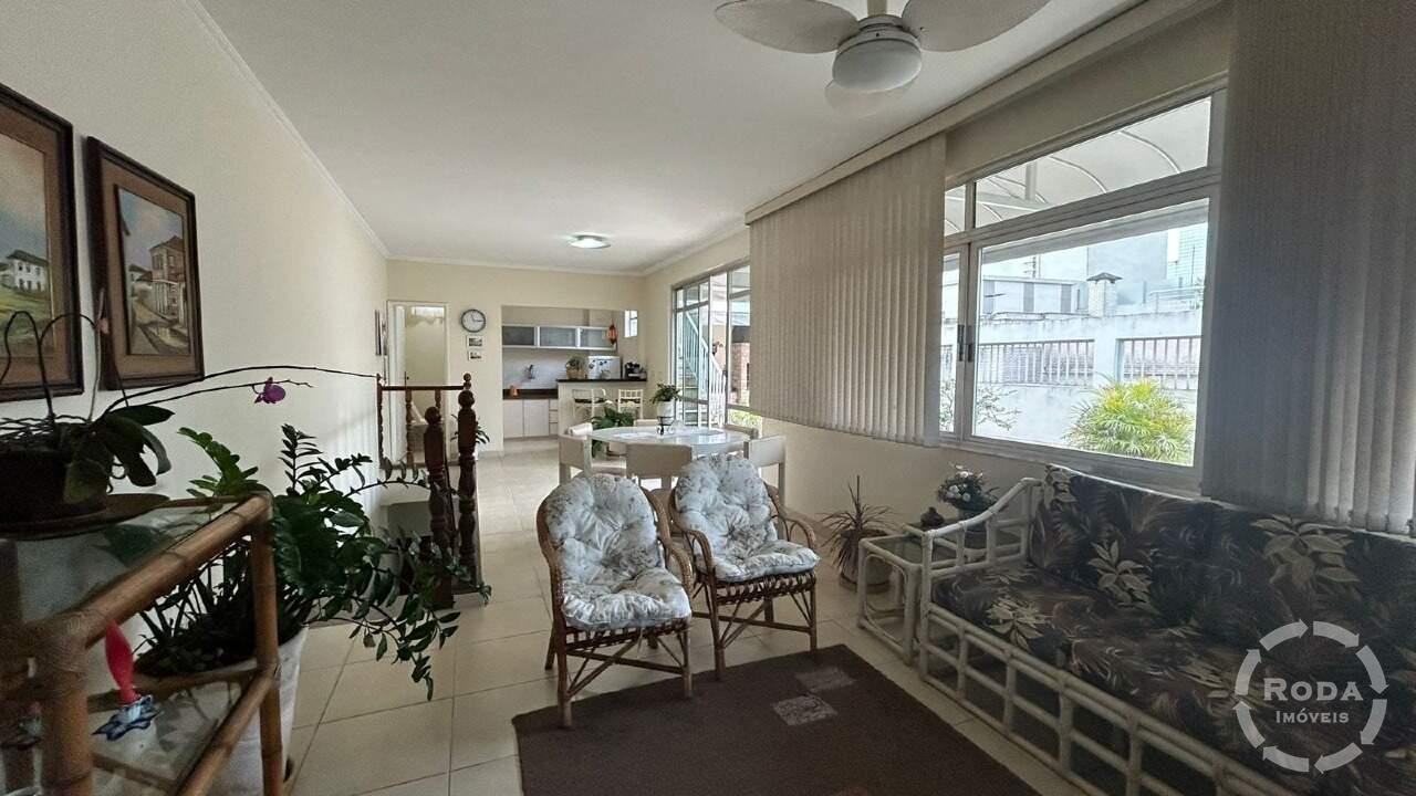 Cobertura à venda no Aparecida: 