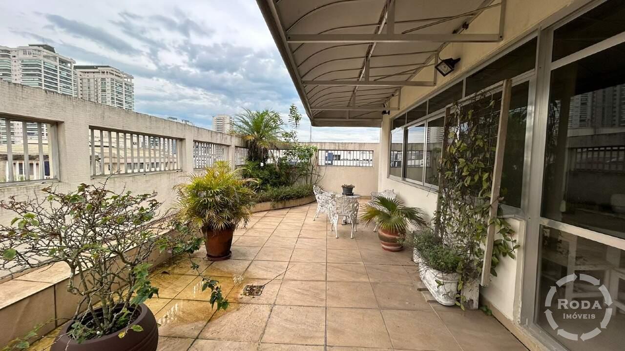 Cobertura à venda no Aparecida: 