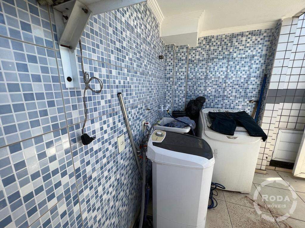 Cobertura à venda no Embaré: 