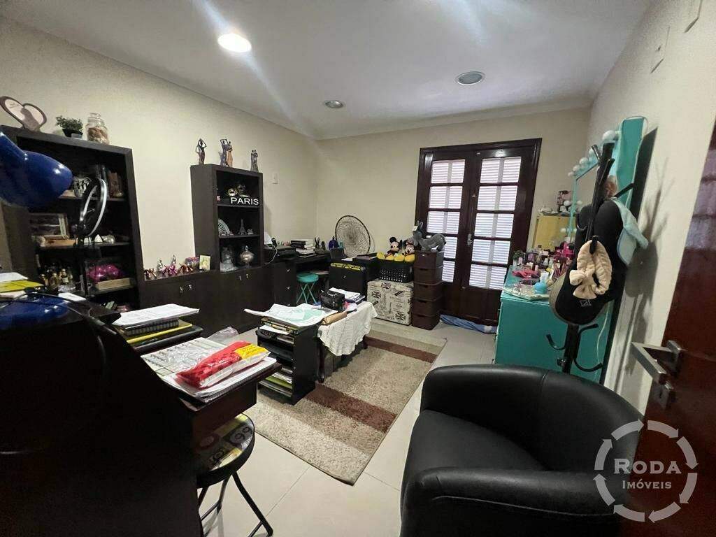 Cobertura à venda no Embaré: 