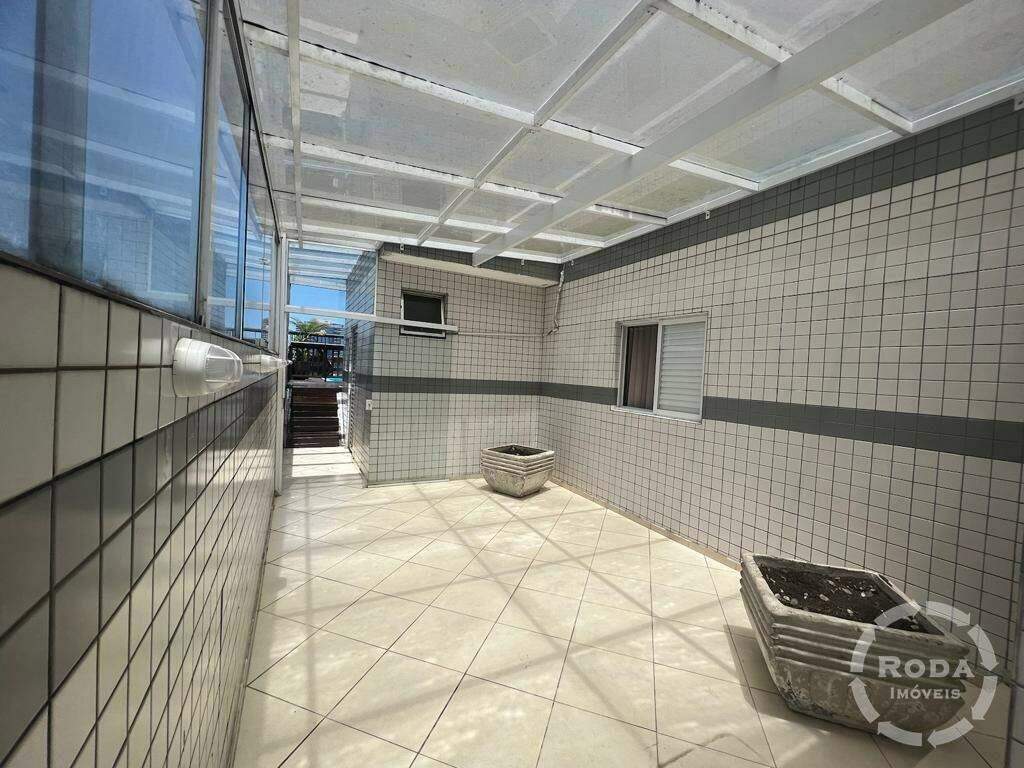 Cobertura à venda no Embaré: 