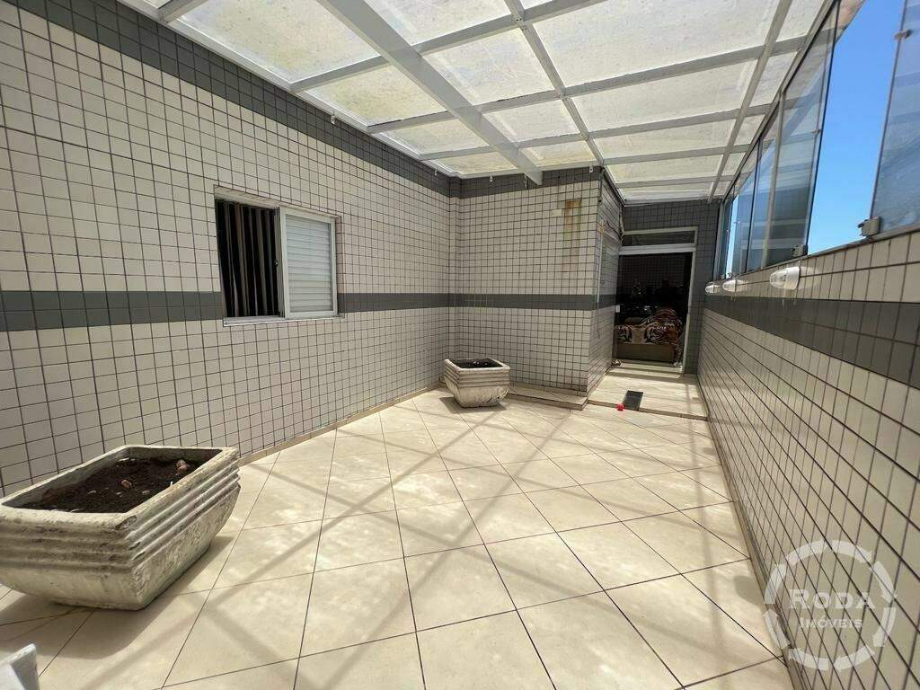 Cobertura à venda no Embaré: 