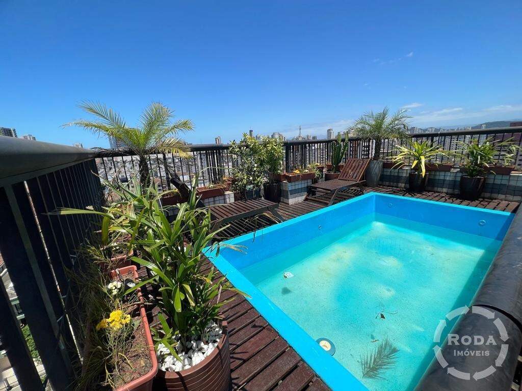 Cobertura à venda no Embaré: 