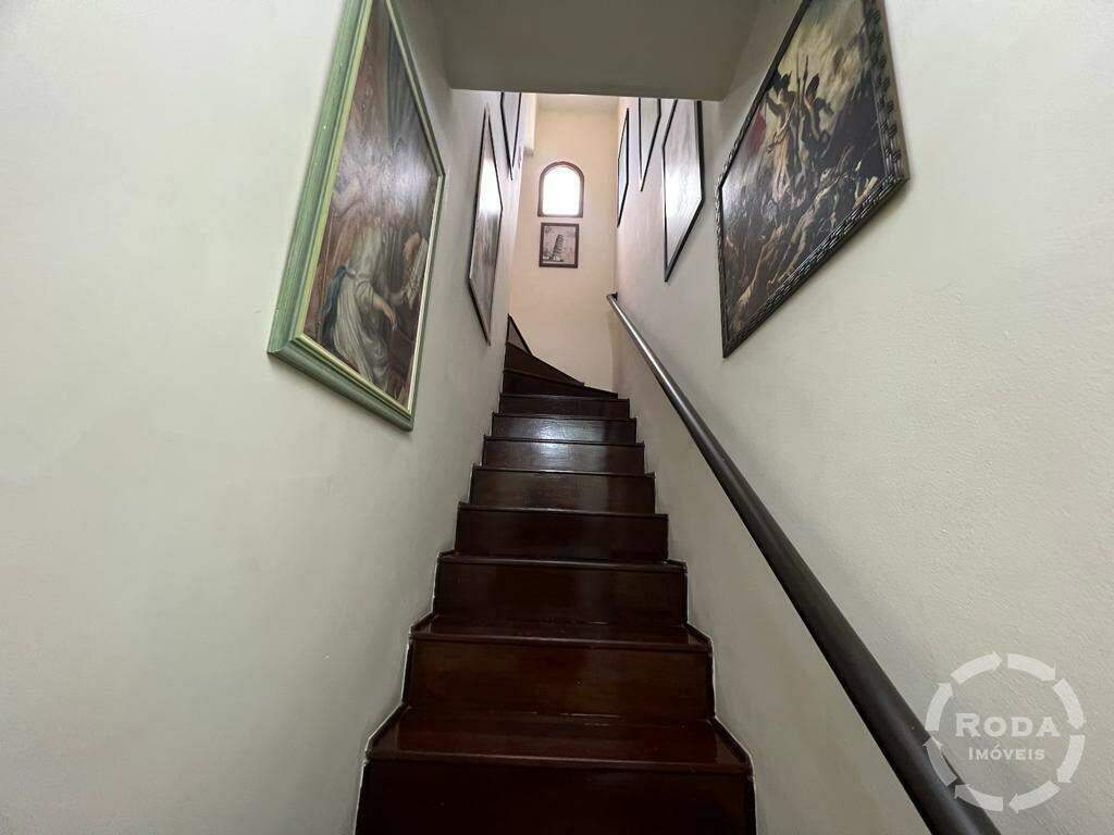 Cobertura à venda no Embaré: 