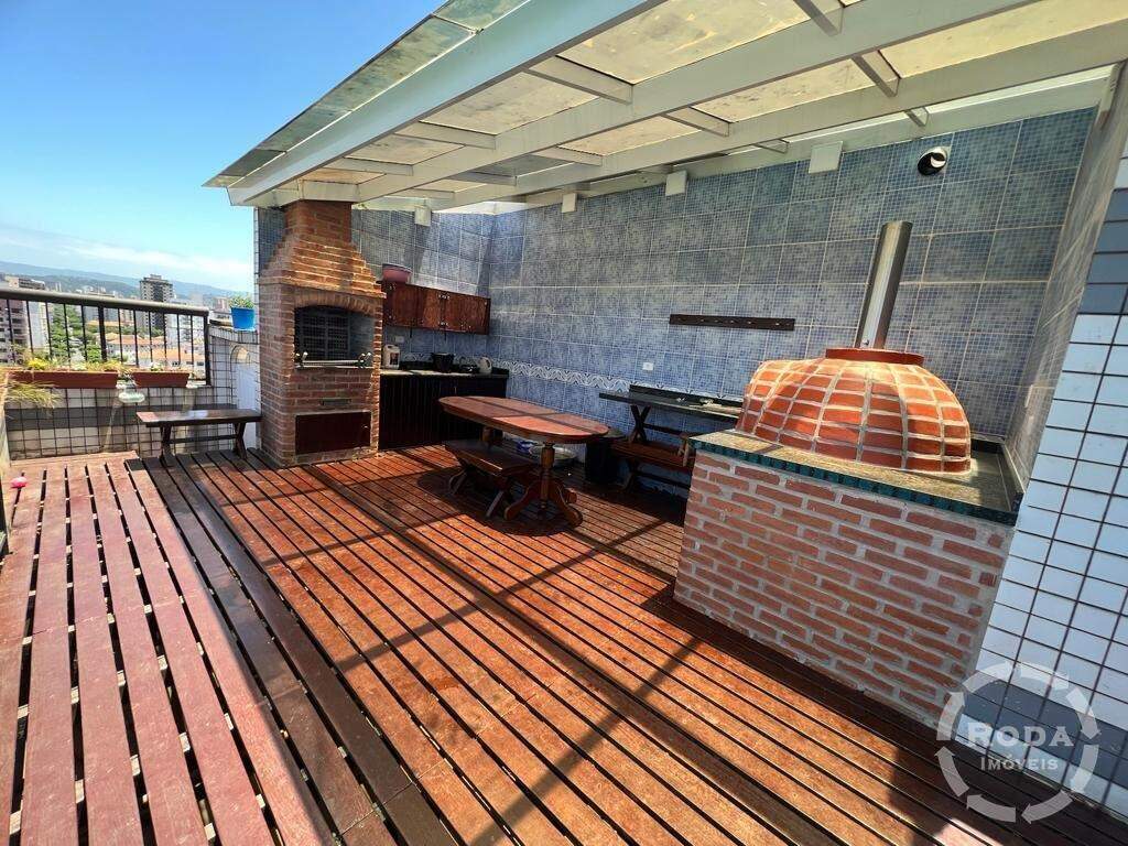 Cobertura à venda no Embaré: 