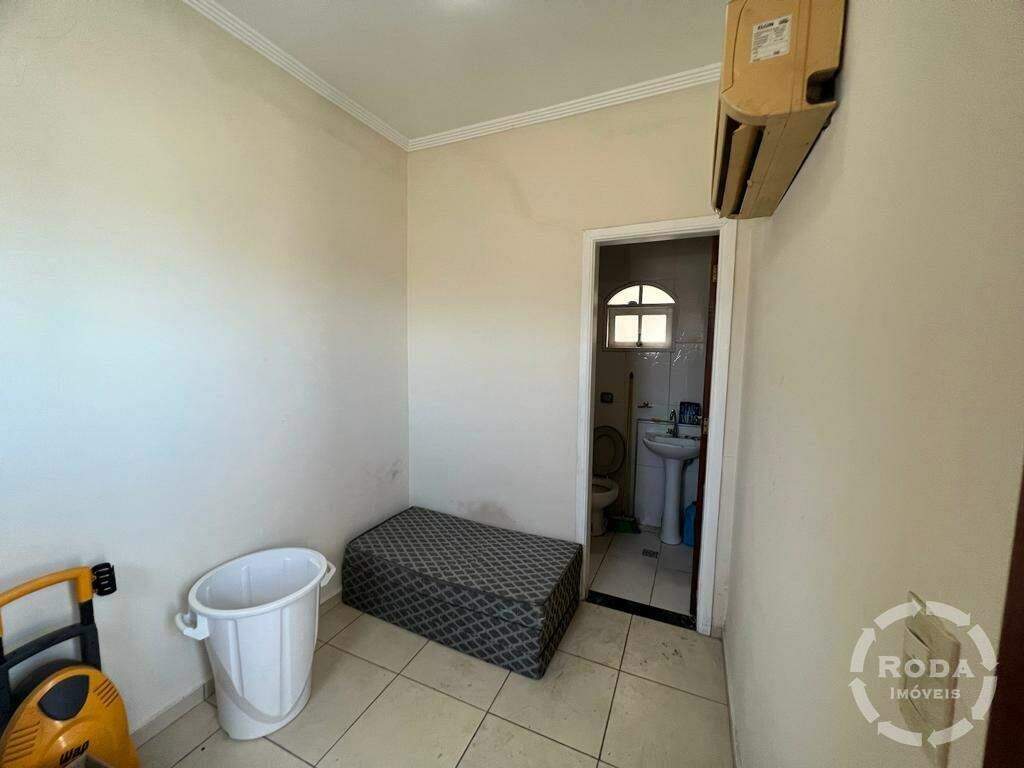 Cobertura à venda no Embaré: 