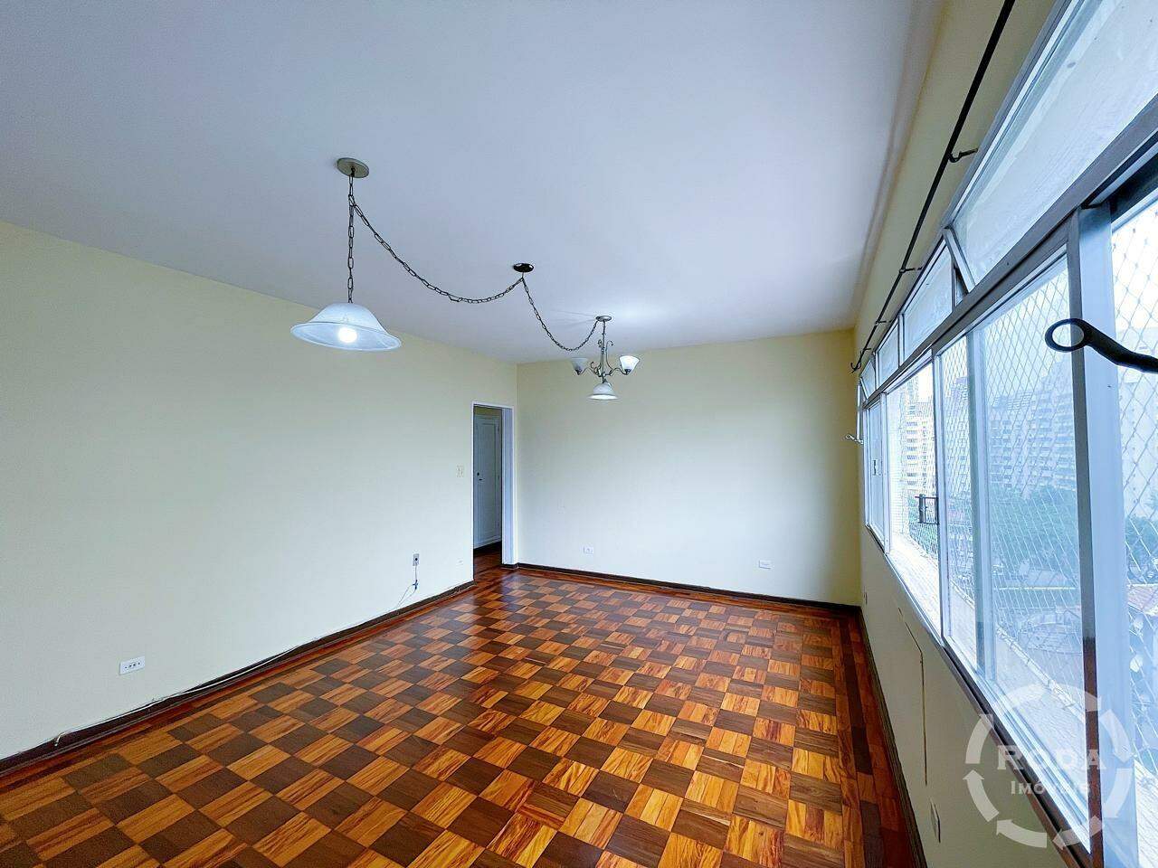 Apartamento para aluguel no Embaré: 