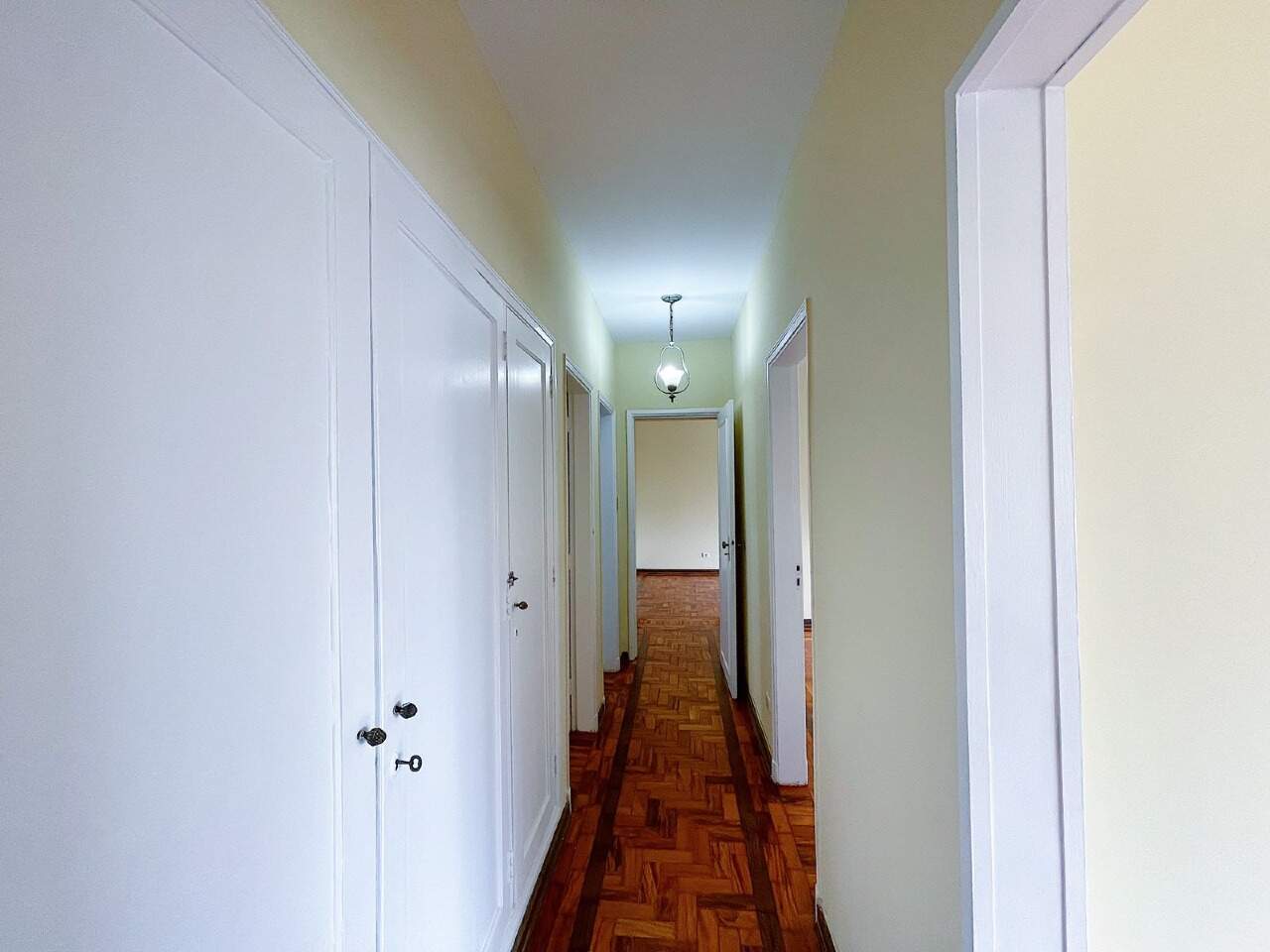 Apartamento à venda no Embaré: 
