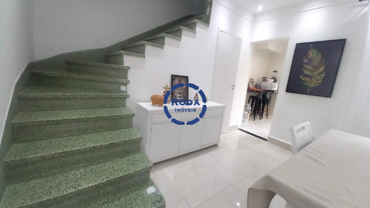 Sobrado à venda no Embaré: 