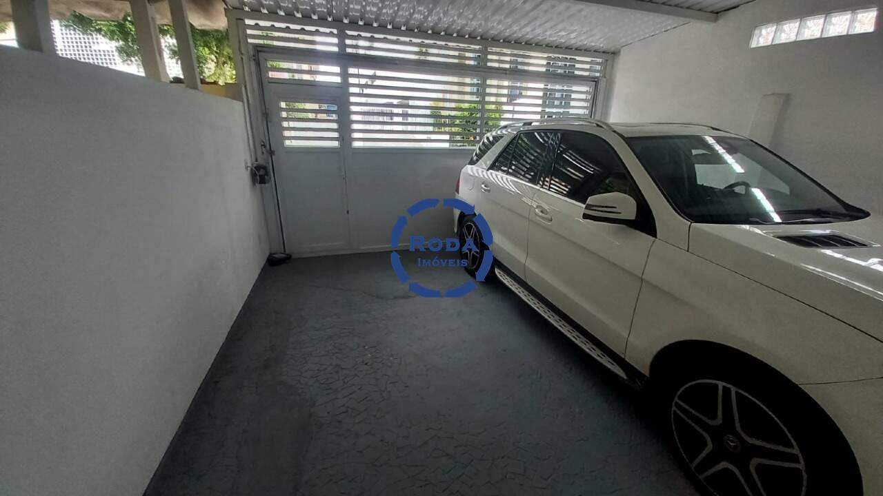 Sobrado à venda no Embaré: 