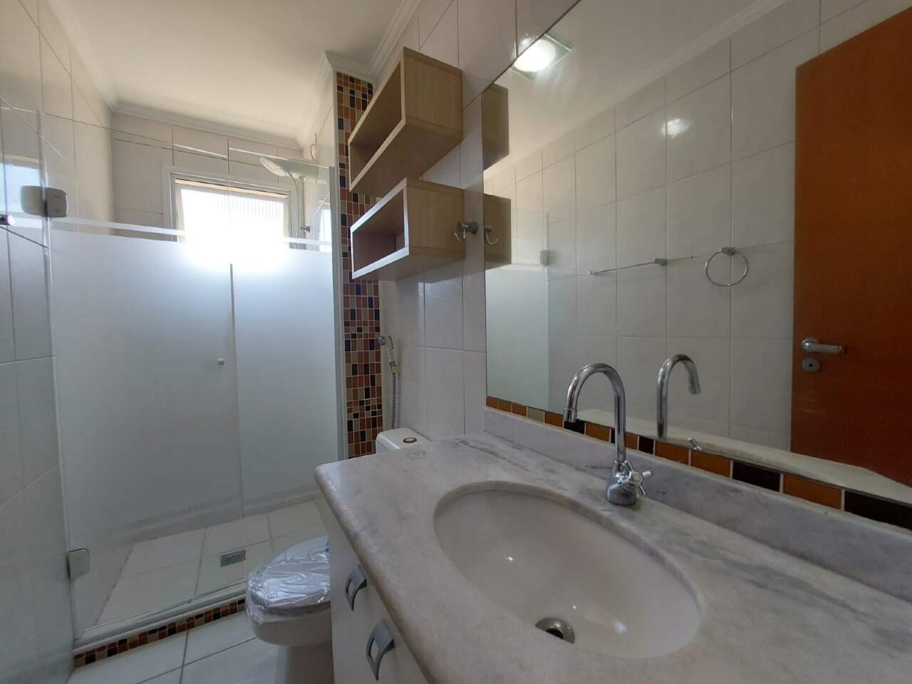 Apartamento para aluguel no Embaré: 