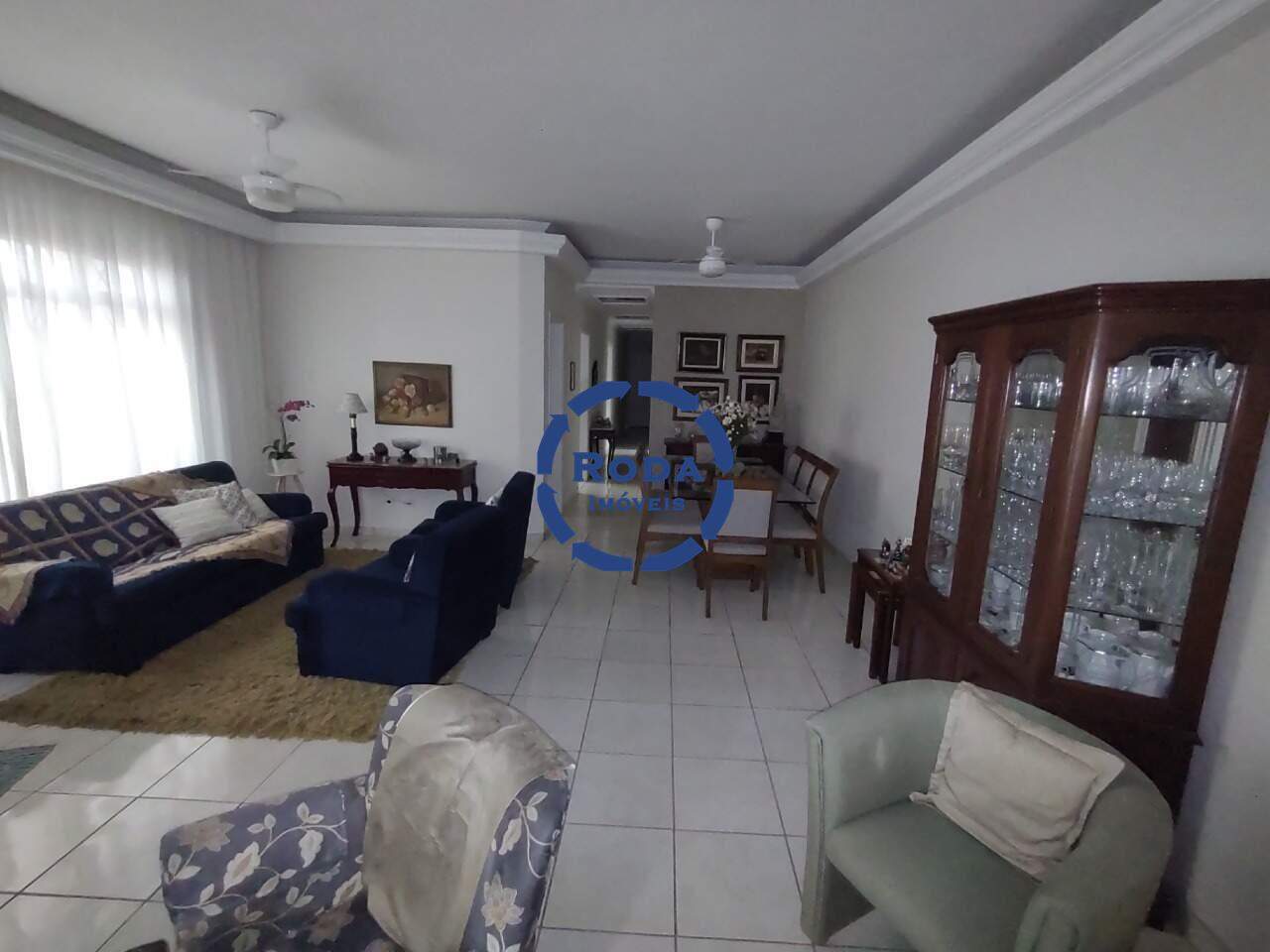 Casa à venda no Embaré: 