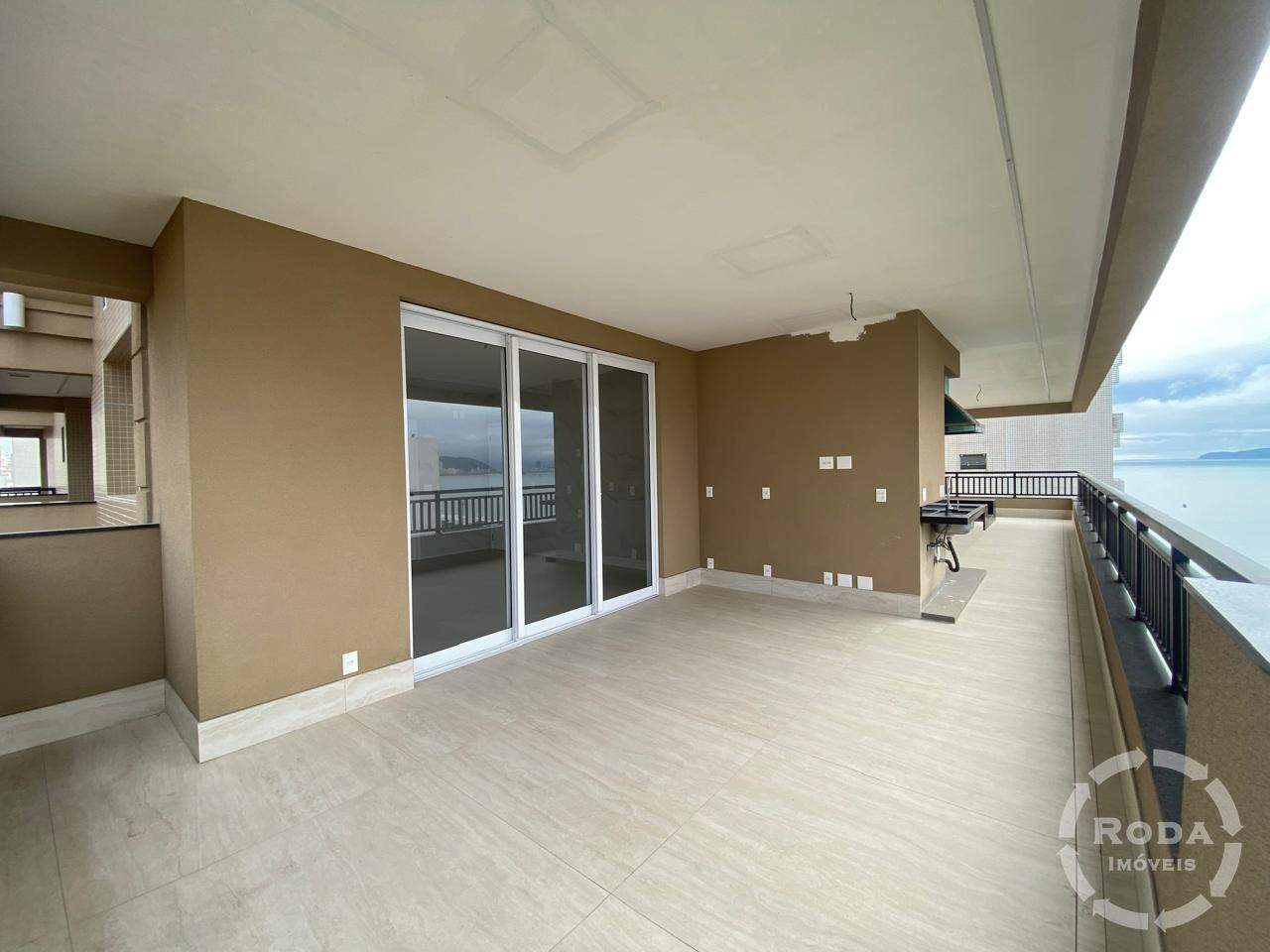 Apartamento à venda no Ponta da Praia: 