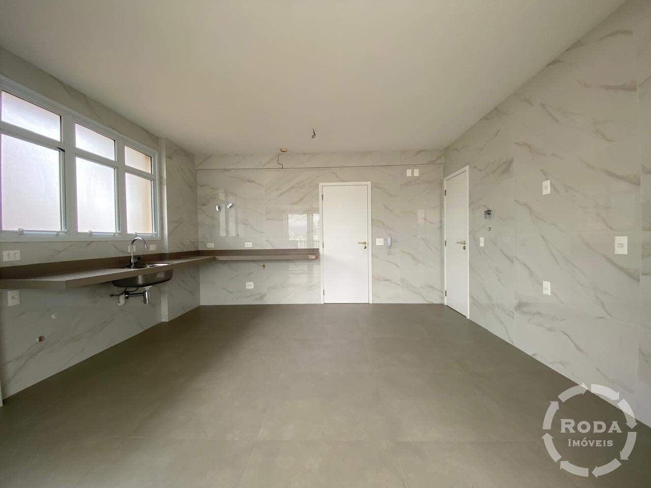 Apartamento à venda no Ponta da Praia: 