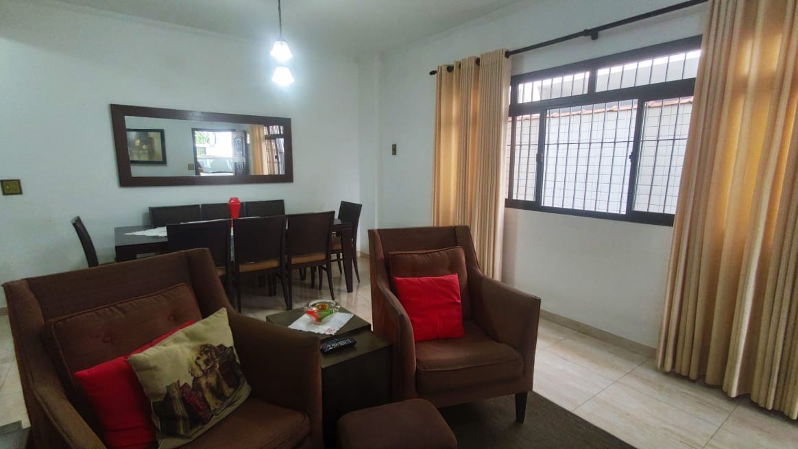 Casa à venda no Embaré: 