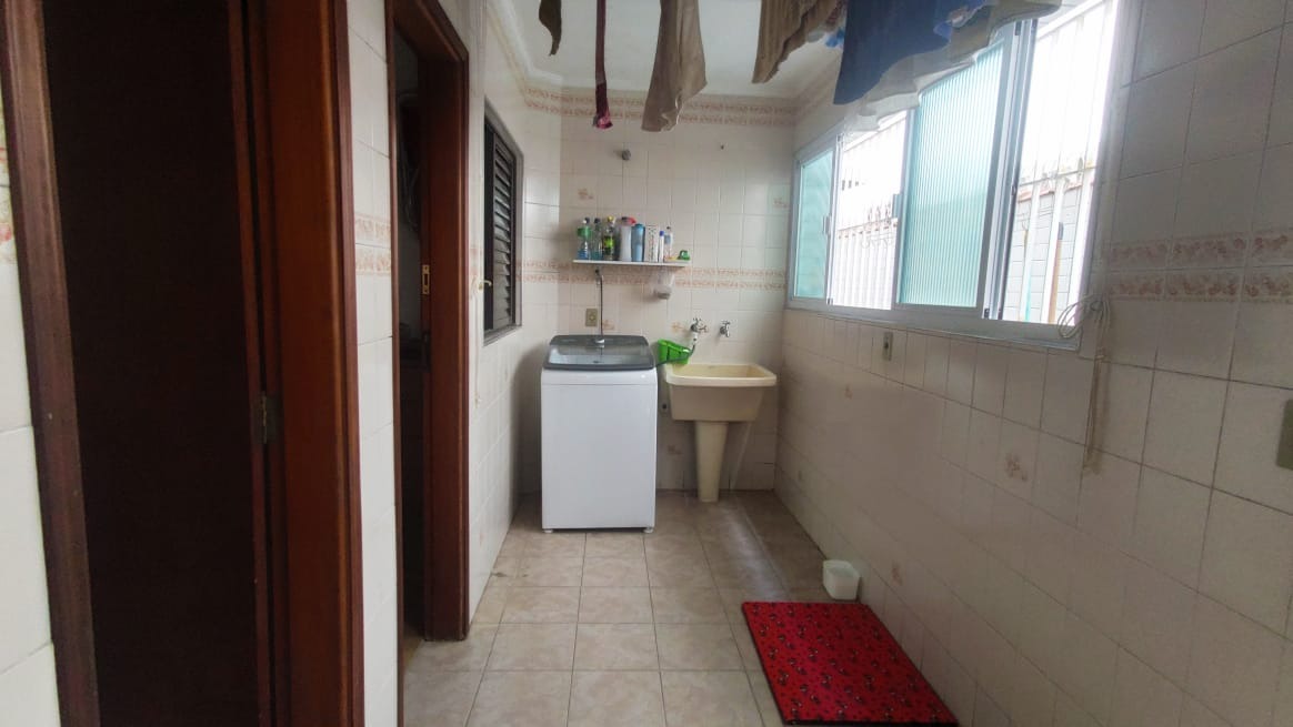 Casa à venda no Embaré: 