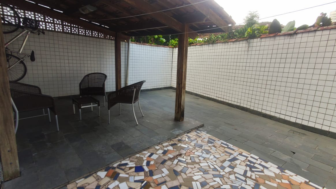 Casa à venda no Embaré: 