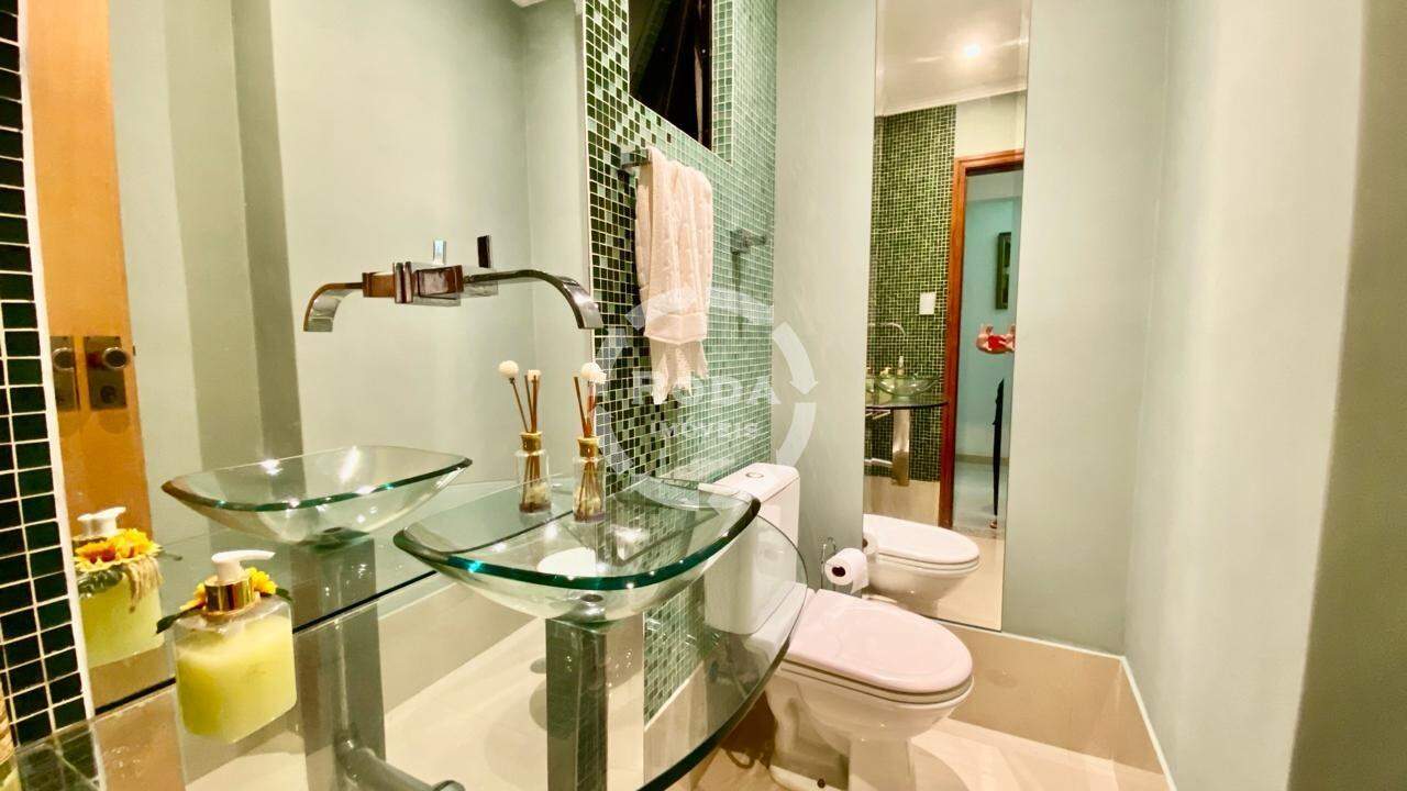 Apartamento à venda no Embaré: 