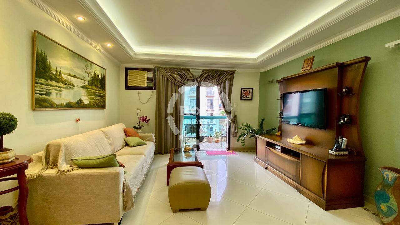 Apartamento à venda no Embaré: